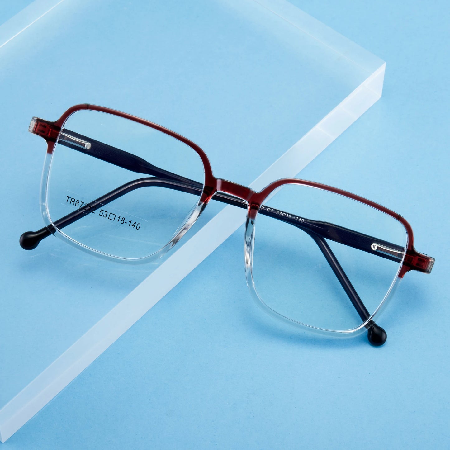 نظارات طبية مربعة يدوية الصنع لعلاج قصر النظر