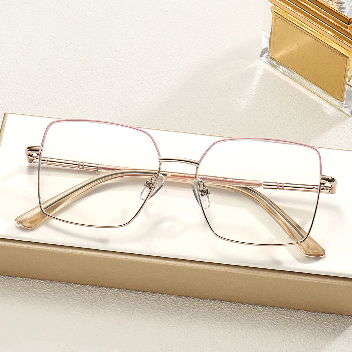 نظارات طبية لقصر النظر بضوء أزرق على شكل فراشة معدنية